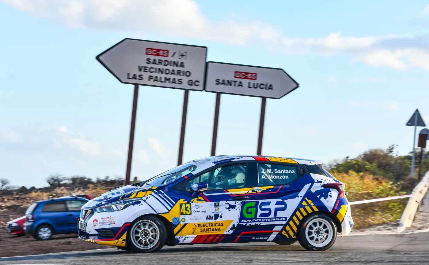 Vehículo de competición GSP en una prueba de carretera canaria